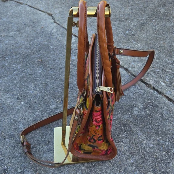 Patricia Nash Paris Summer Roses Leather Crossbody Satchel $199 Retail. NWT - Picture 7 of 17